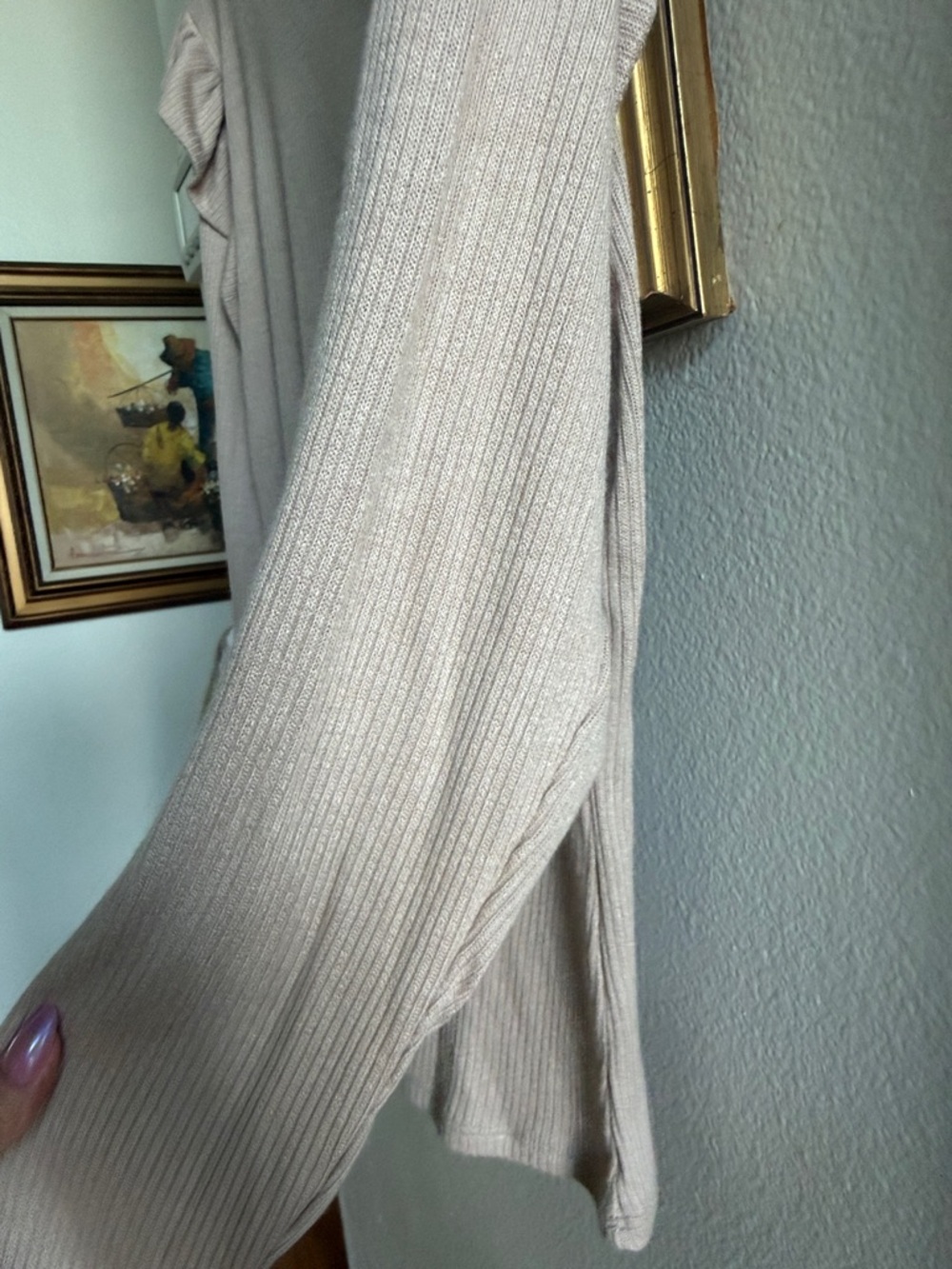Gilli Ribbed Long-Sleeve Top with Ruffle Shoulders - Picture 2 of 5